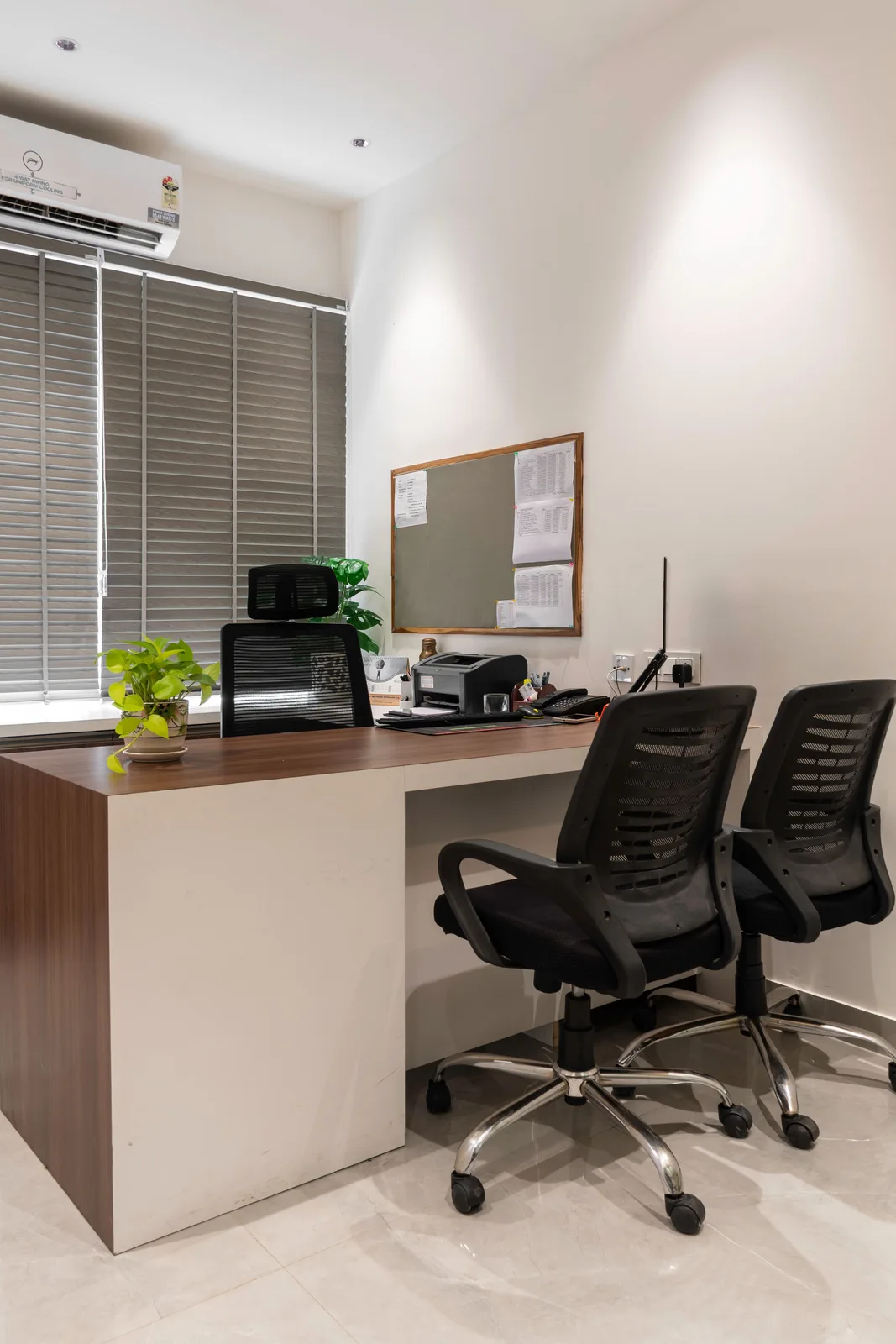 Compact Corner Workstation with Black Mesh Chairs
