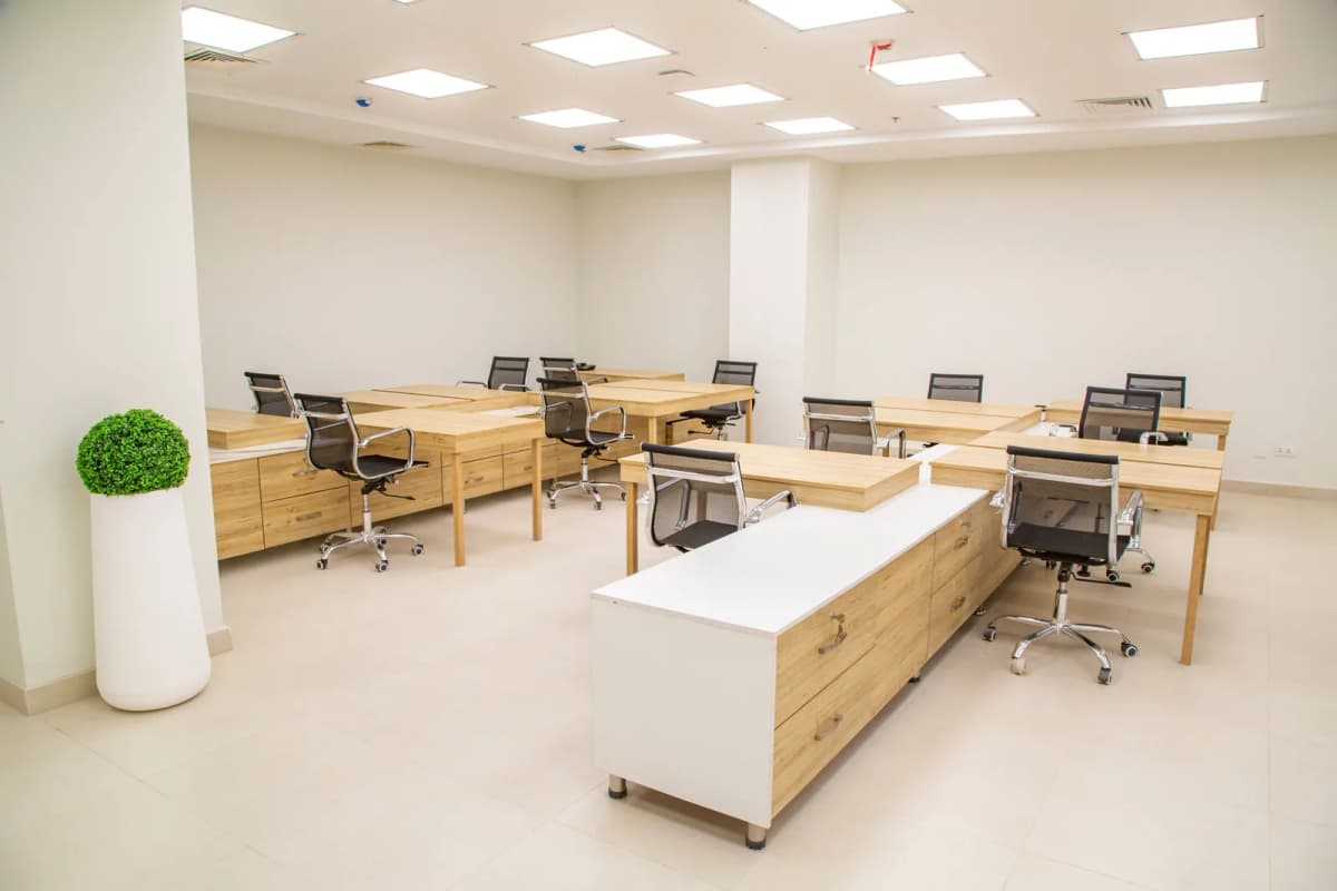 Open Plan Wood Workstation Cluster Setup