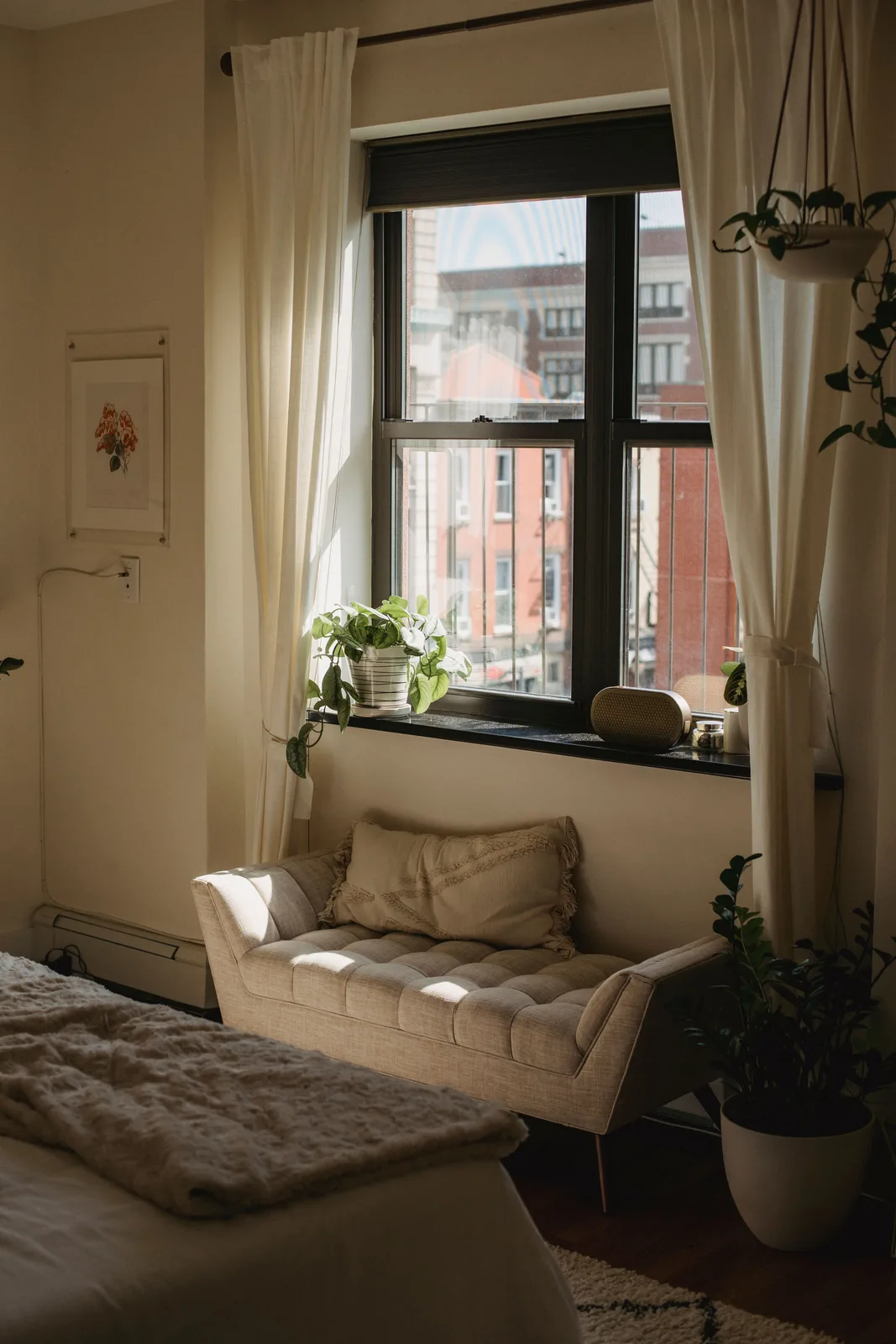 Cream Tufted Chaise Dewan